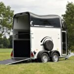 Pferdeanhänger für 1,5 Pferde Gold One