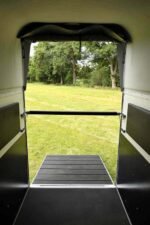 Pferdeanhänger für 1,5 Pferde Gold One – Bild 14