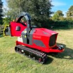 Profi-Diesel-Holzhäcksler auf Raupen 25,2 PS 200 mm Caravaggi CP-210 KD TN