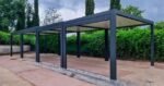 Bioklimatische freistehende Pergola Génova 4 × 3 m Grau mit weißen Lamellen – Bild 3