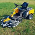 Stiga Park PRO 900 AWX 4x4 Frontmäher + Combi PRO 110 Q Plus 110 cm 688 cm³ 22 PS