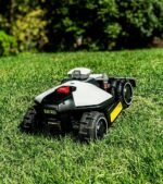 Kabelloser Rasenmähroboter Luba Mini AWD 800